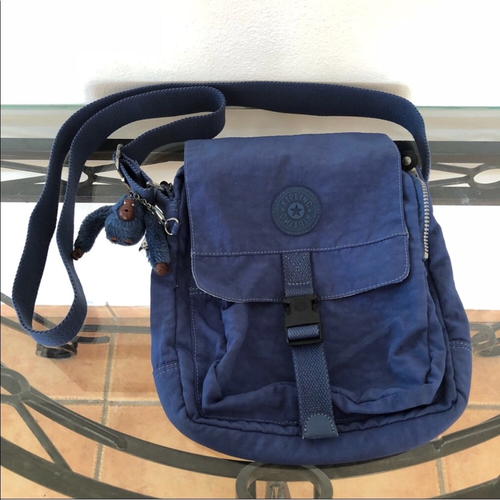 Lovely Kipling Crossbody Bag